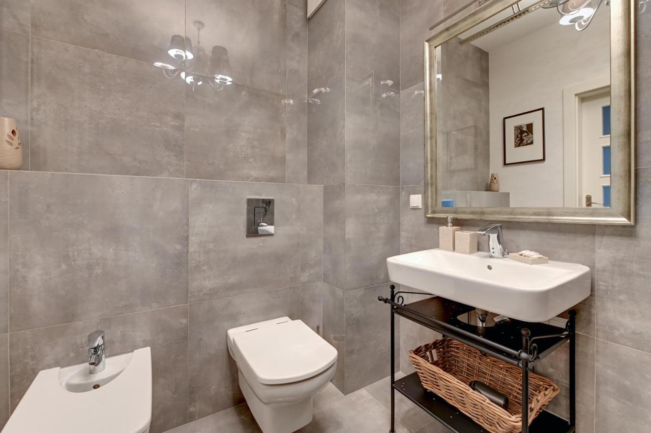 Apartments Riva - Nadmorski Dwor Premium 格但斯克 外观 照片