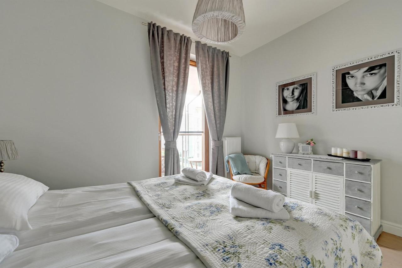 Apartments Riva - Nadmorski Dwor Premium 格但斯克 外观 照片